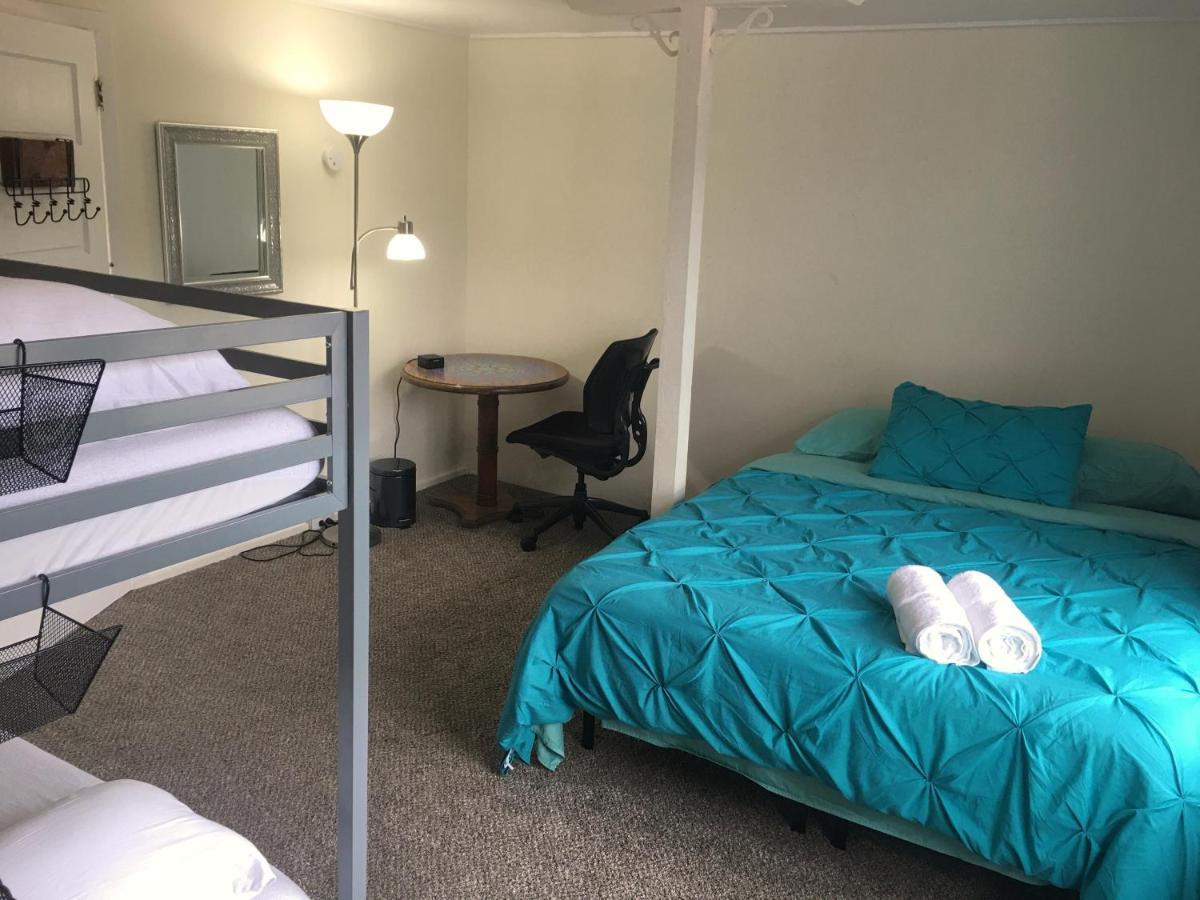 Pahoa Village Hostel מראה חיצוני תמונה